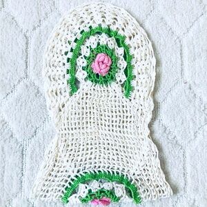 Handmade gorgeous crocheted white and green doily table runner pink flower